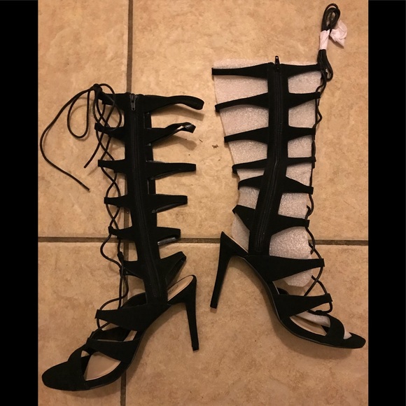 BLACK GLADIATOR HEELS, NEVER WORN !! - Picture 3 of 4